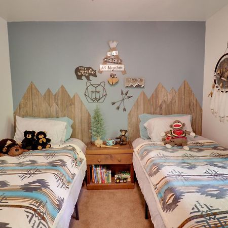 Cozy Whittier Home With Fire Pits Less Than 15 Mi To Hiking! エクステリア 写真