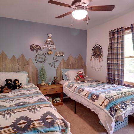 Cozy Whittier Home With Fire Pits Less Than 15 Mi To Hiking! エクステリア 写真