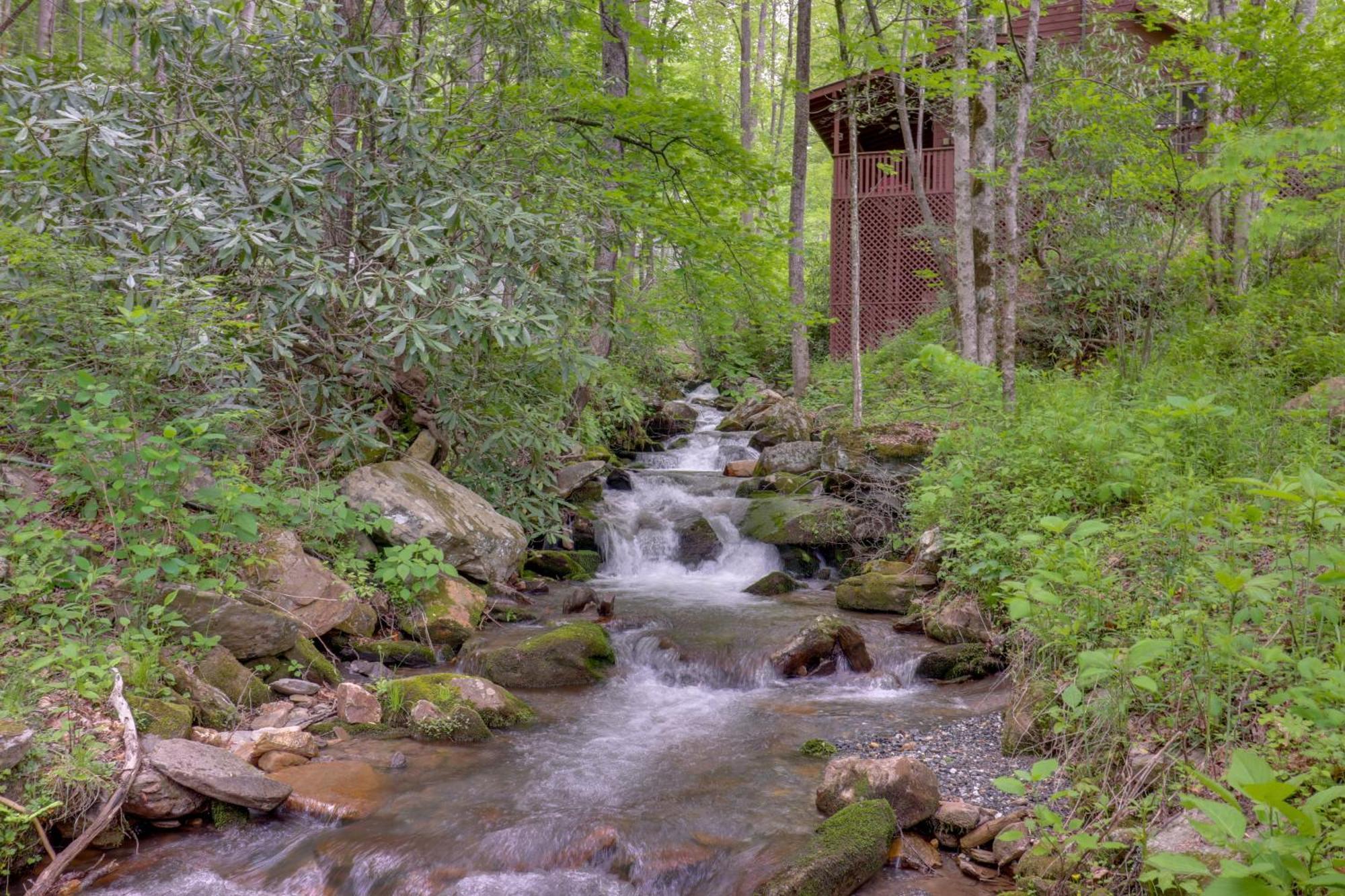 Cozy Whittier Home With Fire Pits Less Than 15 Mi To Hiking! エクステリア 写真